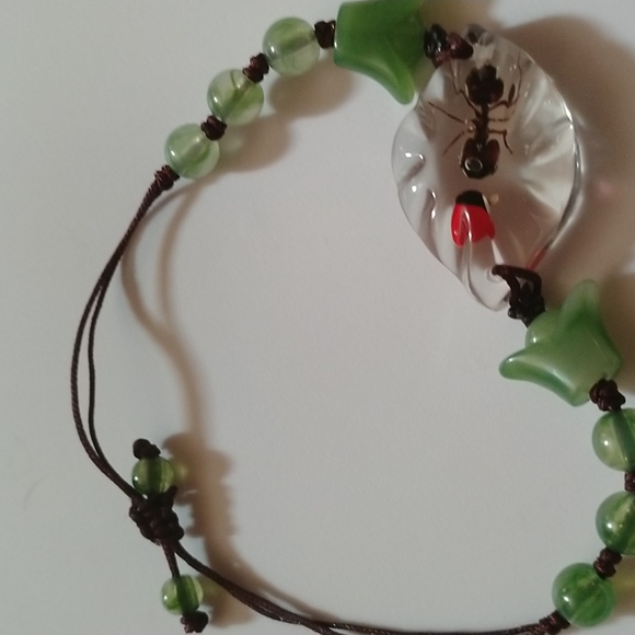 2/$30 Real ant in lucite and jade beaded bracelet 🐜 - Picture 3 of 6